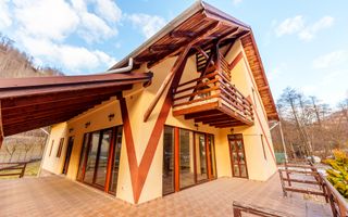 Vilă pentru investiții în Moneasa - Poză 1