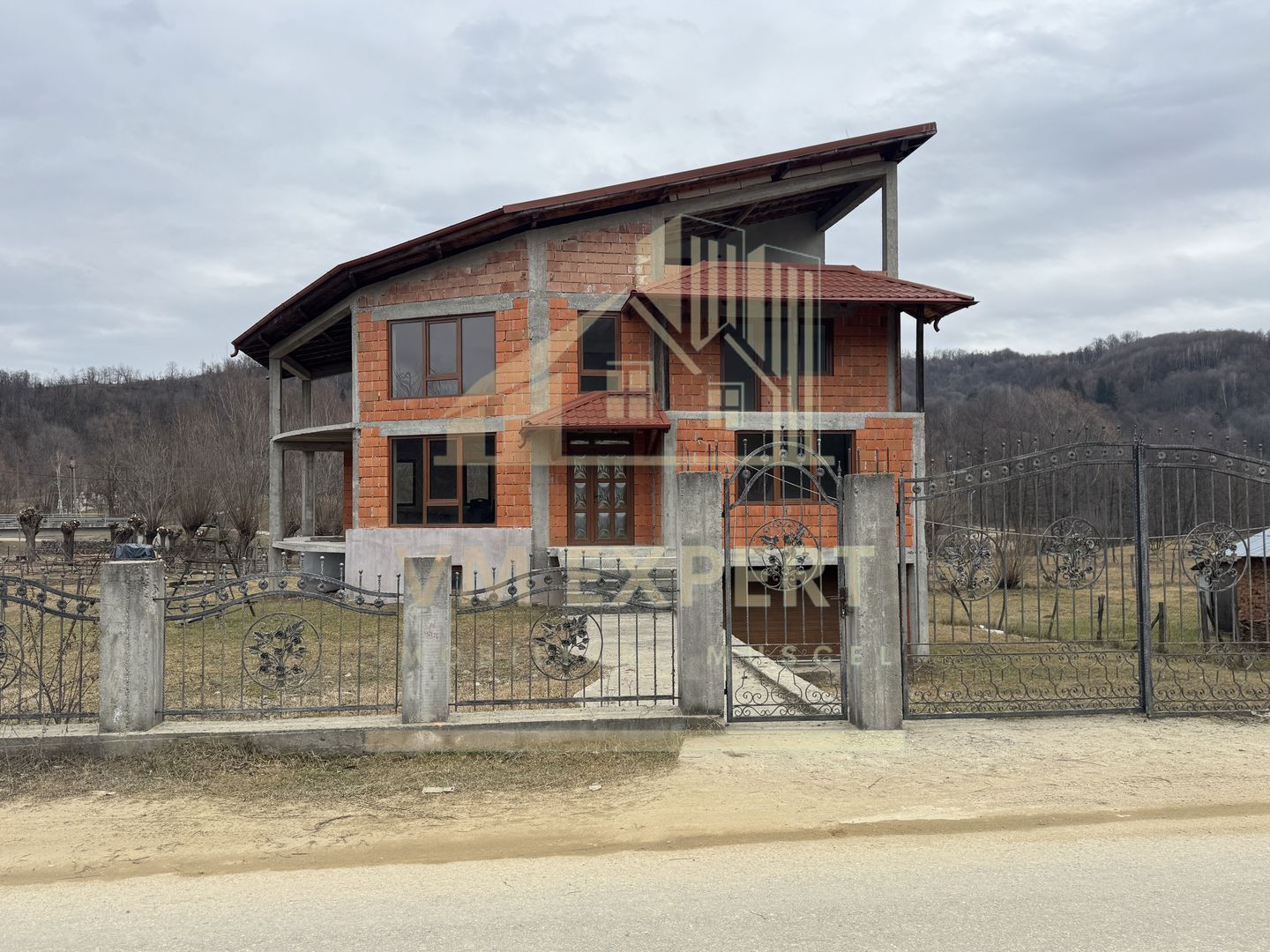 VILA 7 CAMERE TEREN 1654 MP BUGHEA DE JOS ARGES - Poză 48