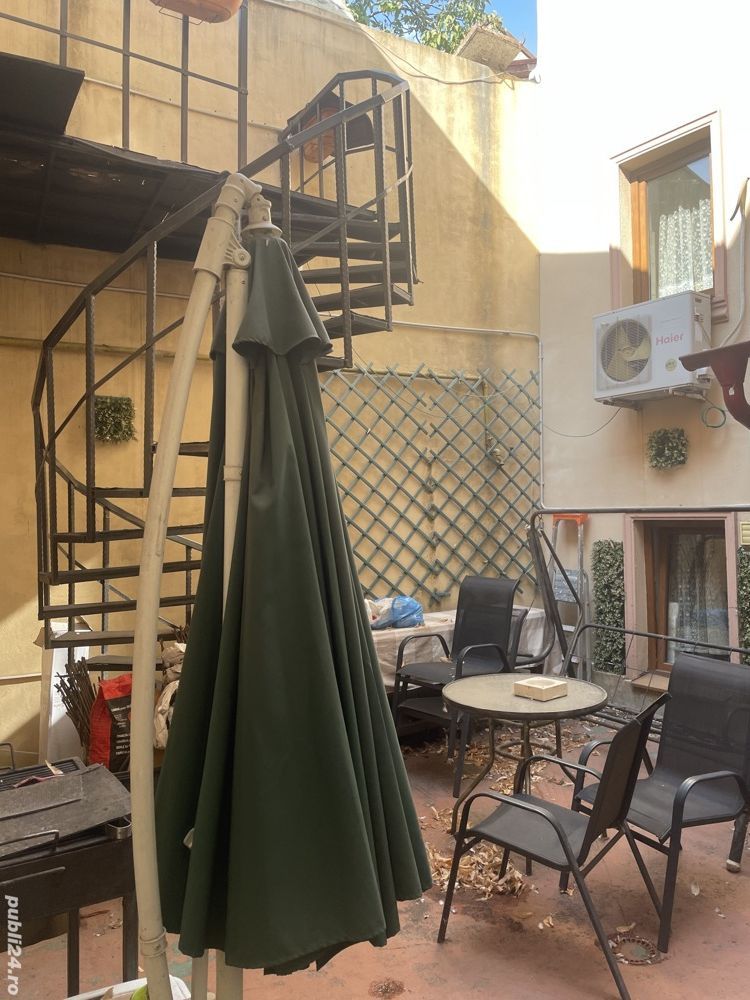 2 vile singur curte unic proprietar - Poză 1