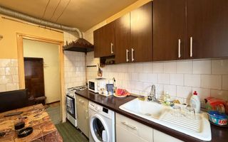 Apartament cu 3 camere pe Aleea Padin ! - Poză 7