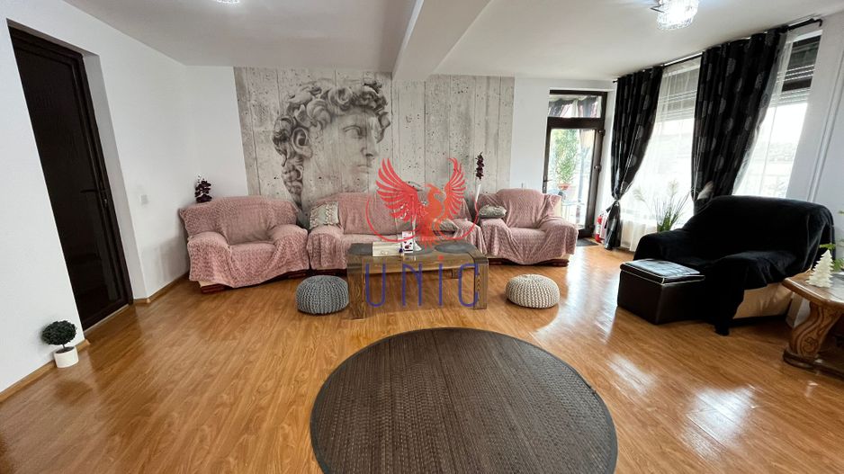 Vila cu 600 mp curte,  Bariera Valcii! - Poză 1