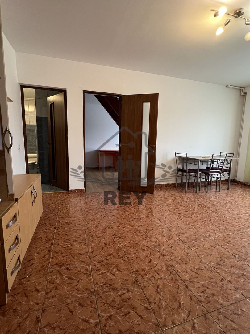 Apartament 3 camere nedecomandat ,bucătărie separată, Stefan cel Mare - Poză 11