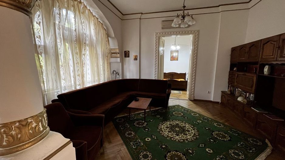 De Vanzare Apartament 3 camere in Vila Istorica p-ta Victoriei Buzesti - Poză 3