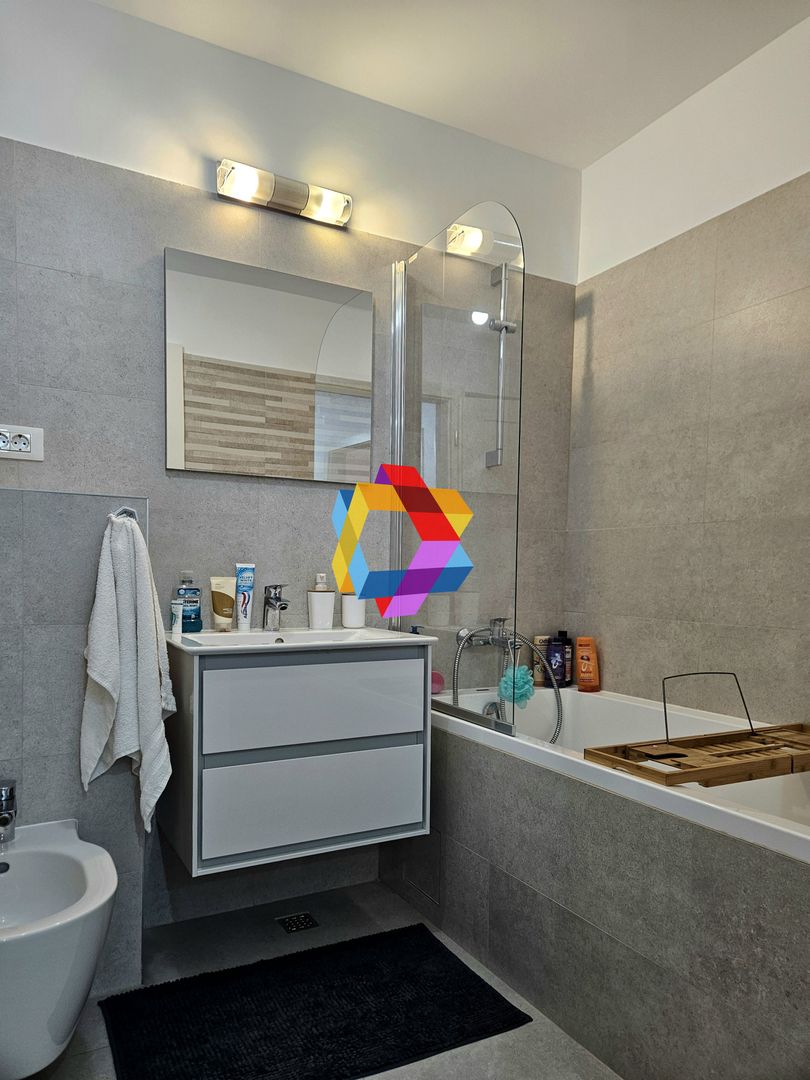 REZERVAT - Apartament trei camere, 81 mp  în zona Coresi- Urban - Poză 8