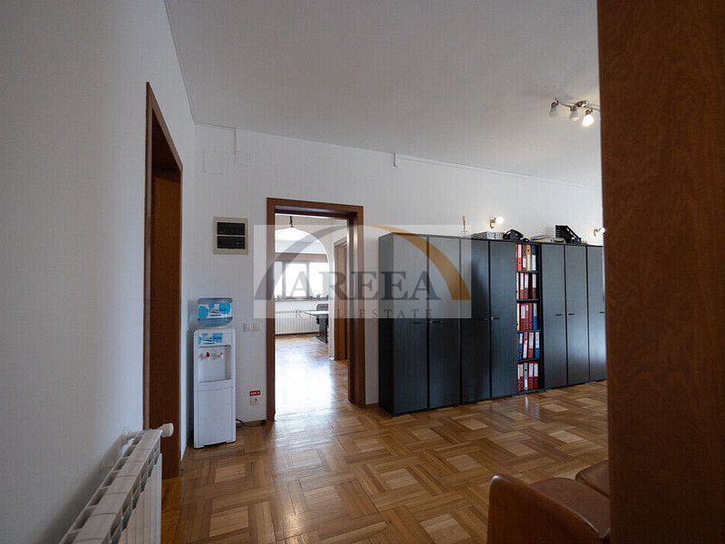 Vila cu 750 mp utili si teren de 1.480 mp in Erou Iancu Nicolae - Poză 20