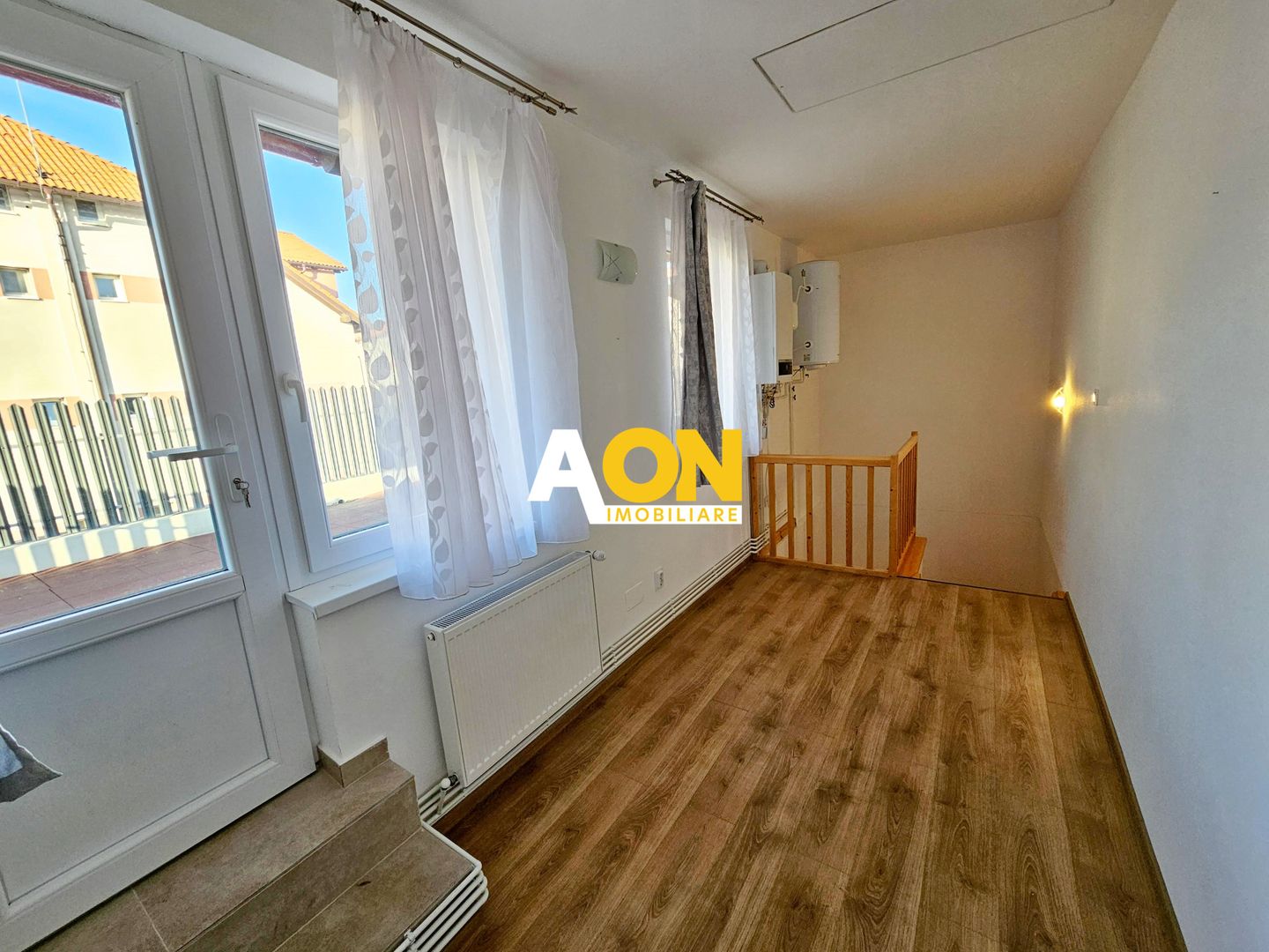 Penthouse 4 camere, mobilat, 100 mp utili + terasa 88 mp, ultracentral - Poză 14