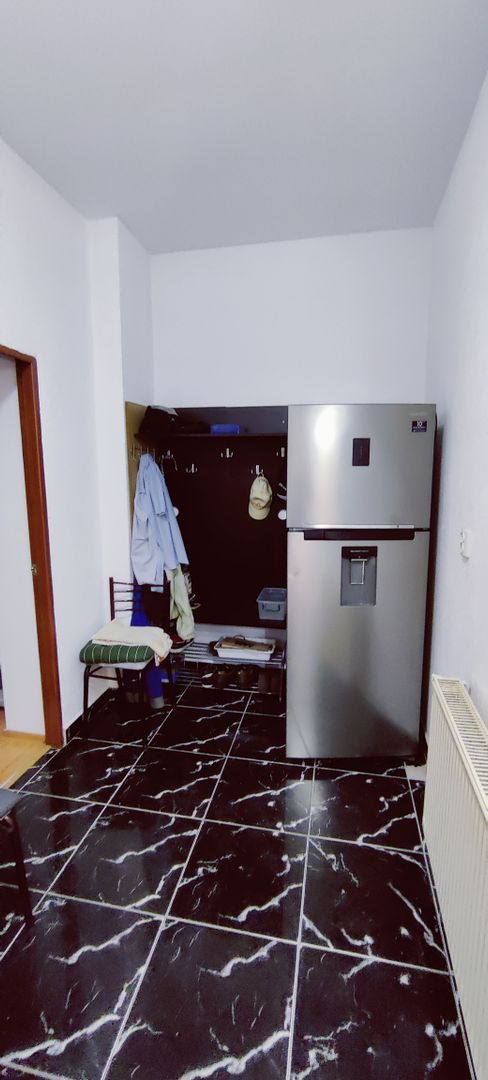 CASA 65 MP LA CURTE COMUNA CU TEREN 650 MP ZONA FRATELLI - Poză 9