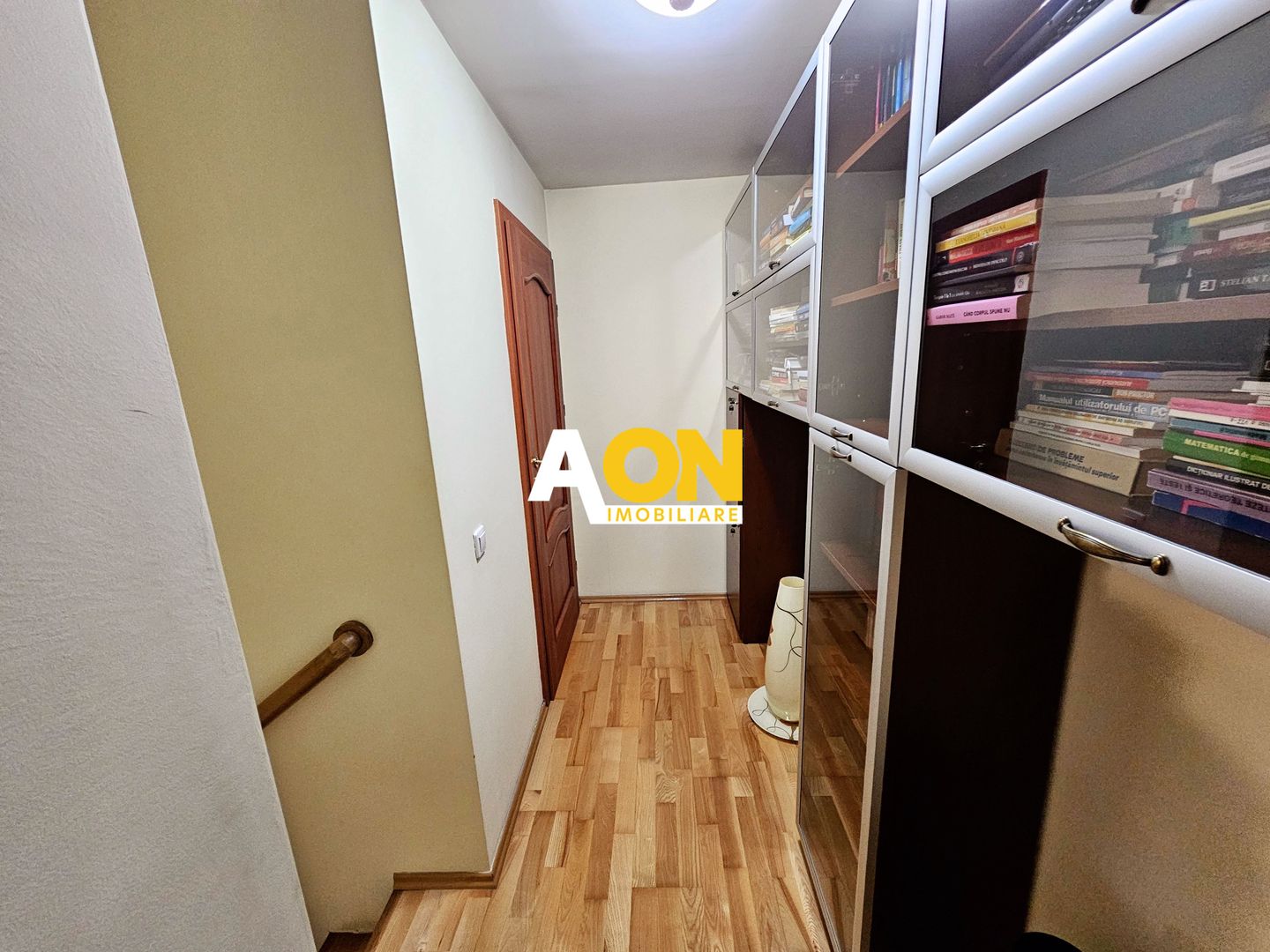 Apartament 3 Camere Zona Cetate, cu Scara Interioara - Poză 9