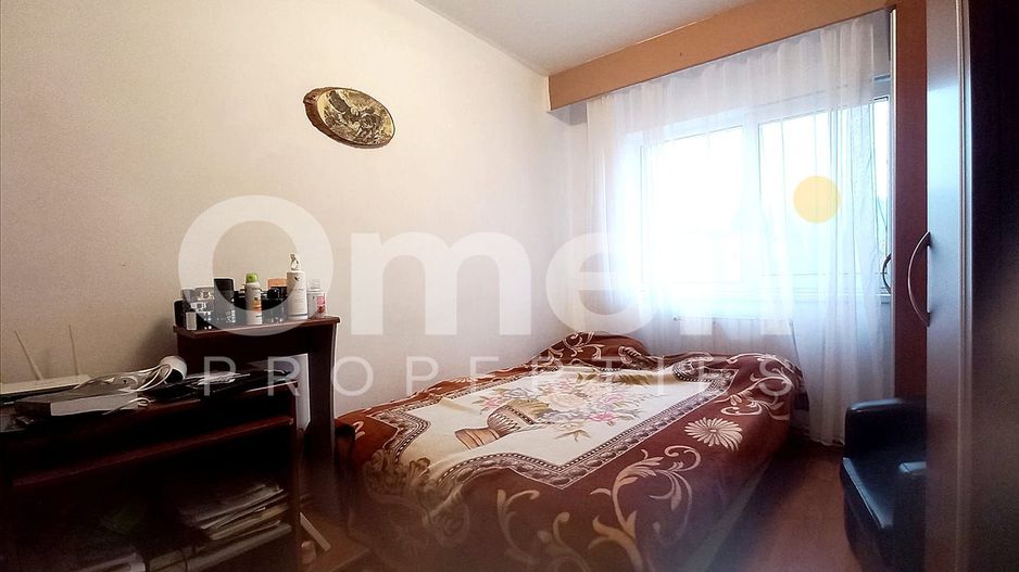 Apartament 4 camere de vanzare , Bulevardul Bucuresti - Poză 9