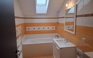 Casa individuala cu pivnita in Sura Mica, zona Salii de sport - Sibiu - Poză 16