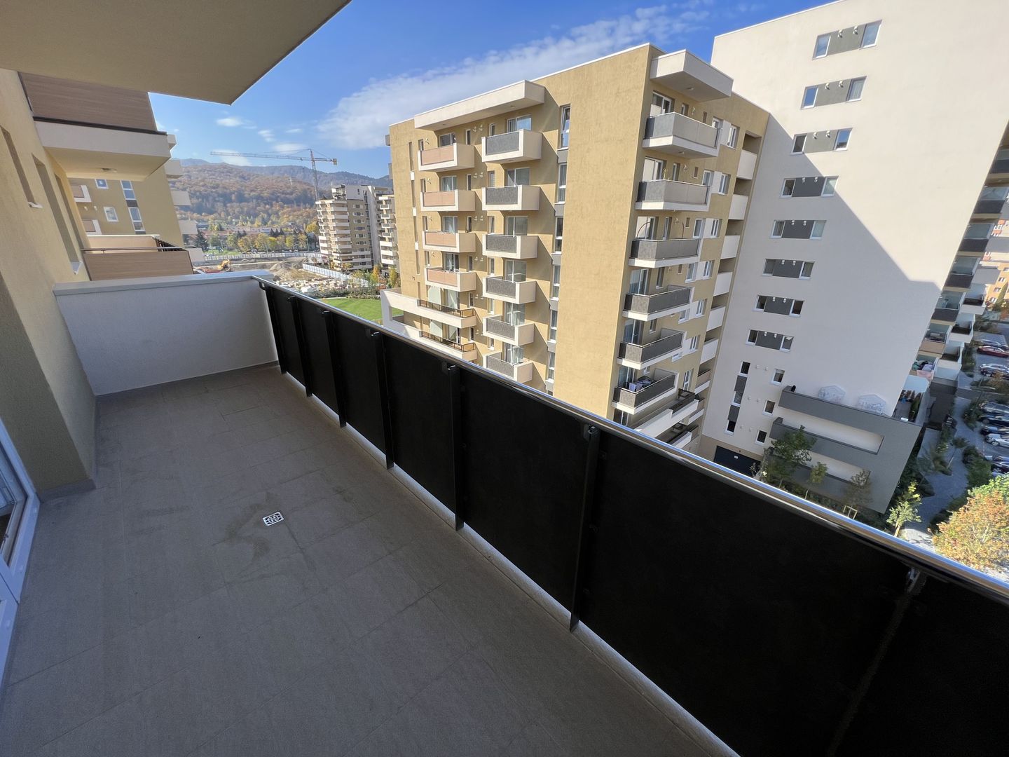 Apartament cu 2 camere in Urban Plaza - Poză 4