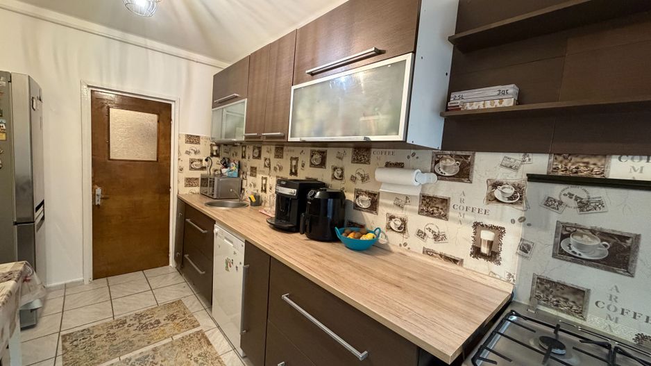 Apartament 3 camere | Zona Racadau | Etaj 1 - Poză 4