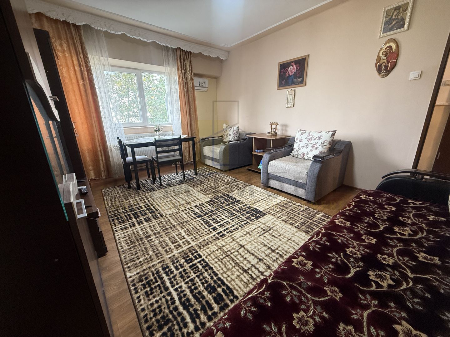 4 camere Decomandat Dacia, etaj intermediar, 1980 - Poză 1