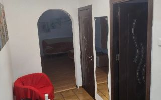 Apartament 3 camere. Zona Covasna, Brancoveanu.  Parcare. - Poză 3