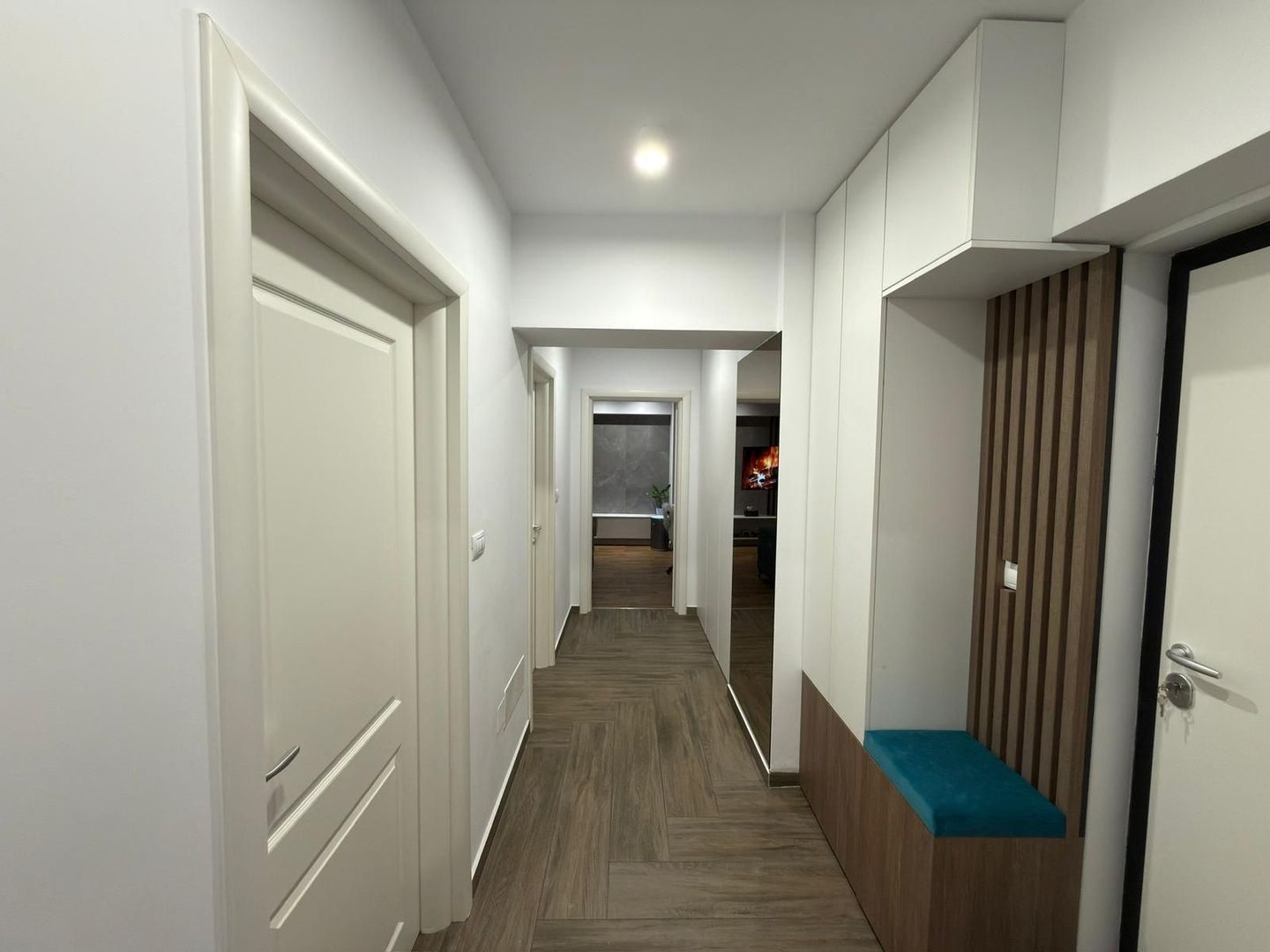 Apartament 2 camere dec 51 mp Tatarasi 160000 euro loc de parcare+boxa - Poză 6