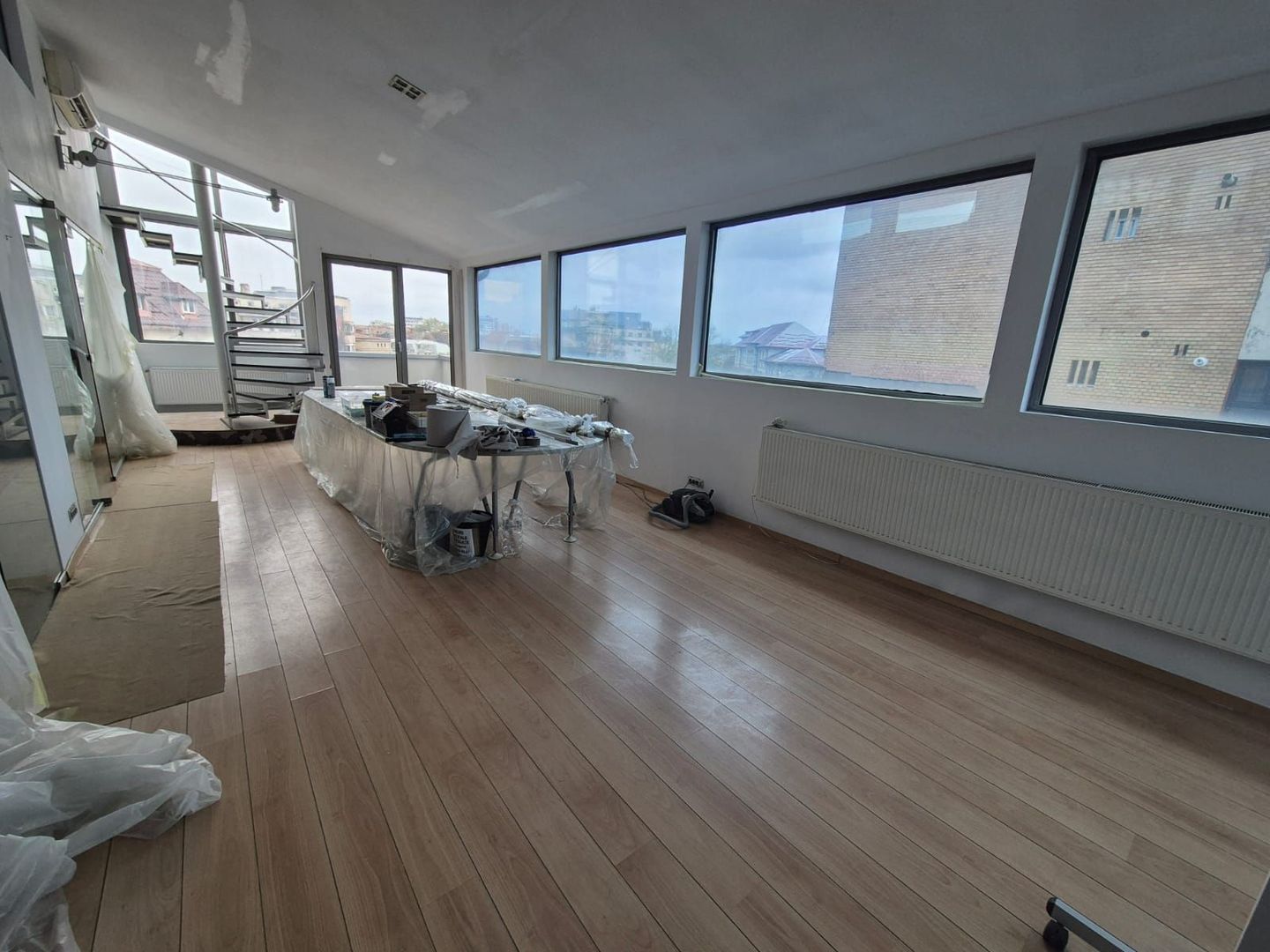 De vanzare clădire de birouri in zona Foisorul de Foc / Strada Olari - Poză 19