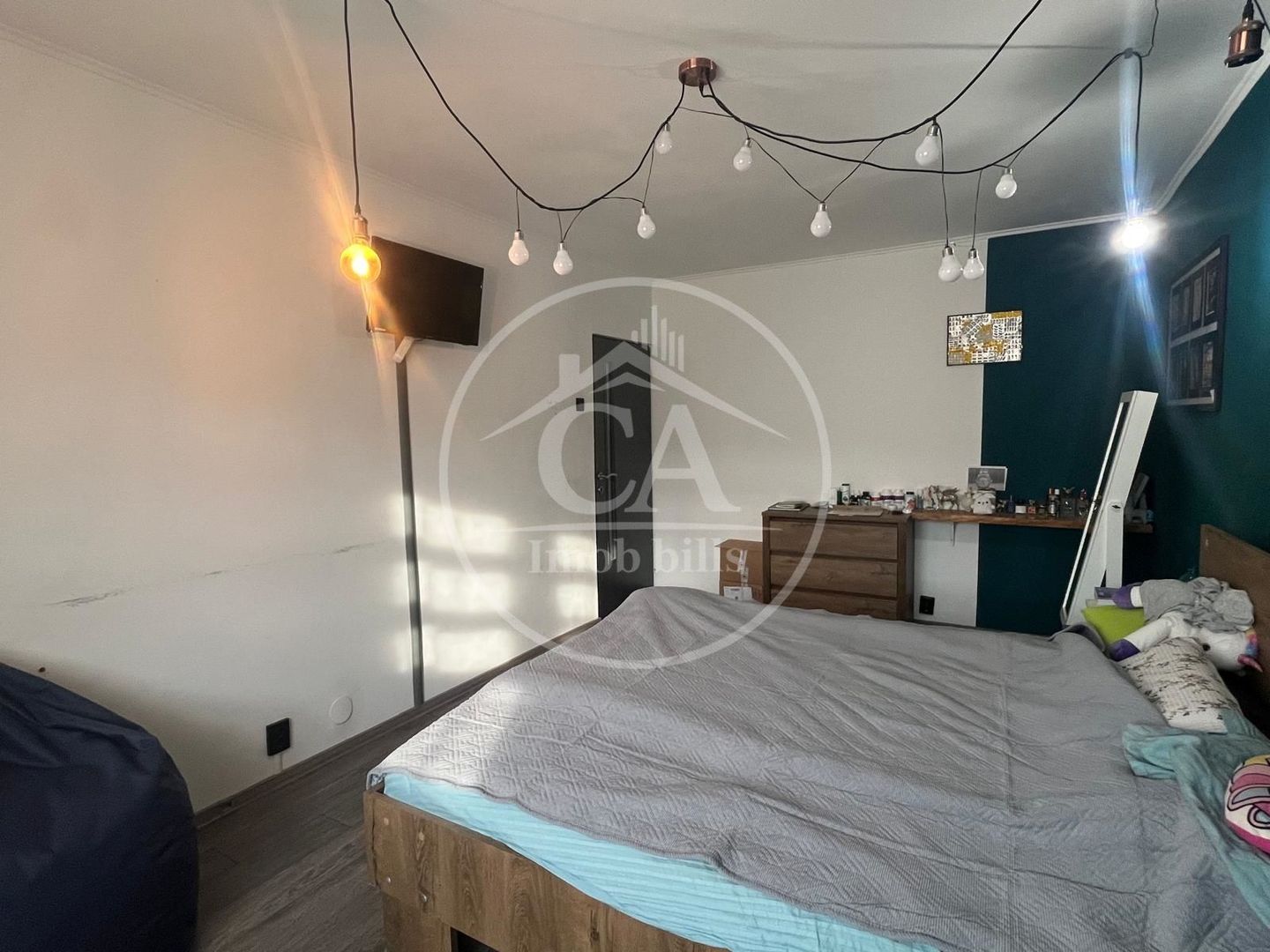 Apartament cu 3 camere de vânzare în zona Nufarul, Oradea - Poză 2