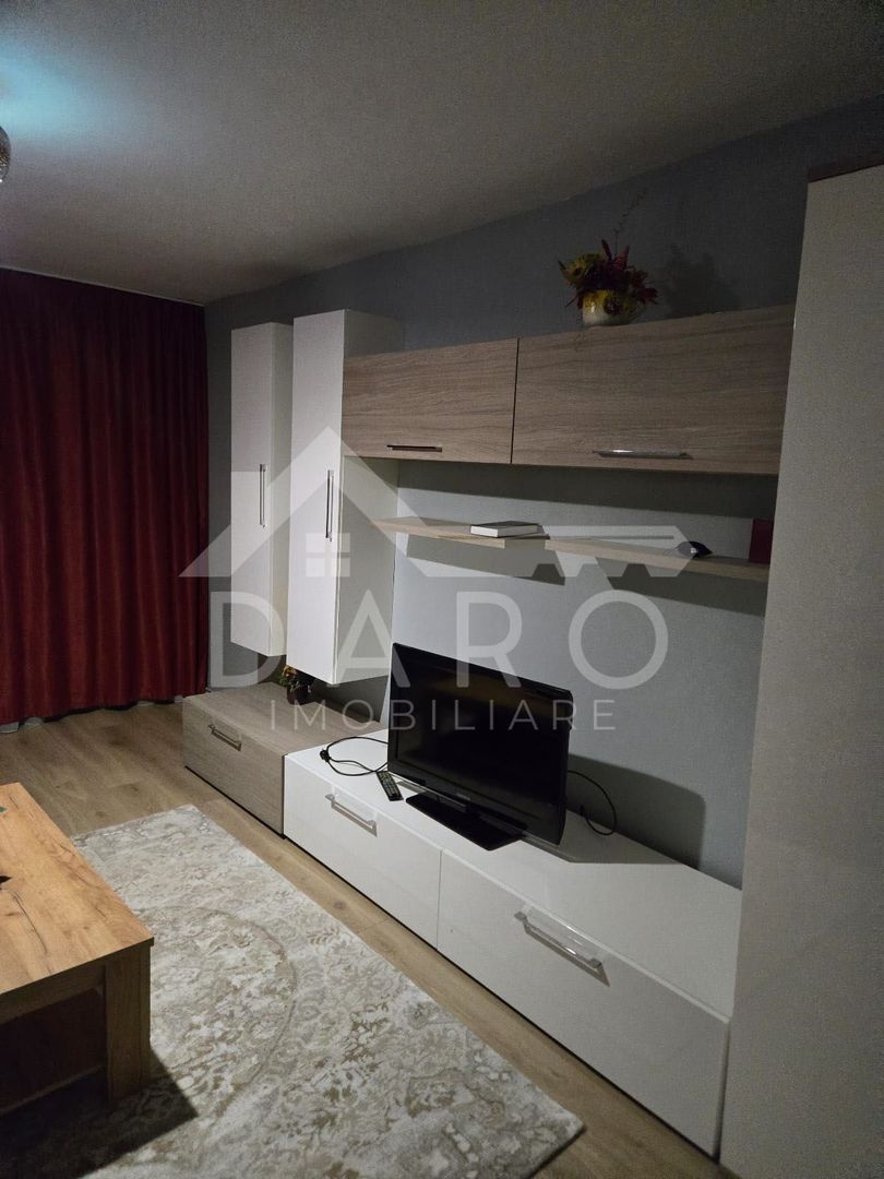 De închiriat apartament cu 3 camere în Tudor str Livezeni - Poză 1