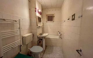 Etaj 1, 3 camere, spatios, 2 băi, centrală proprie – zonă excelentă - Poză 16