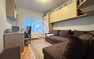 Apartament cu 3 camere de vanzare in Decebal, Oradea - Poză 4