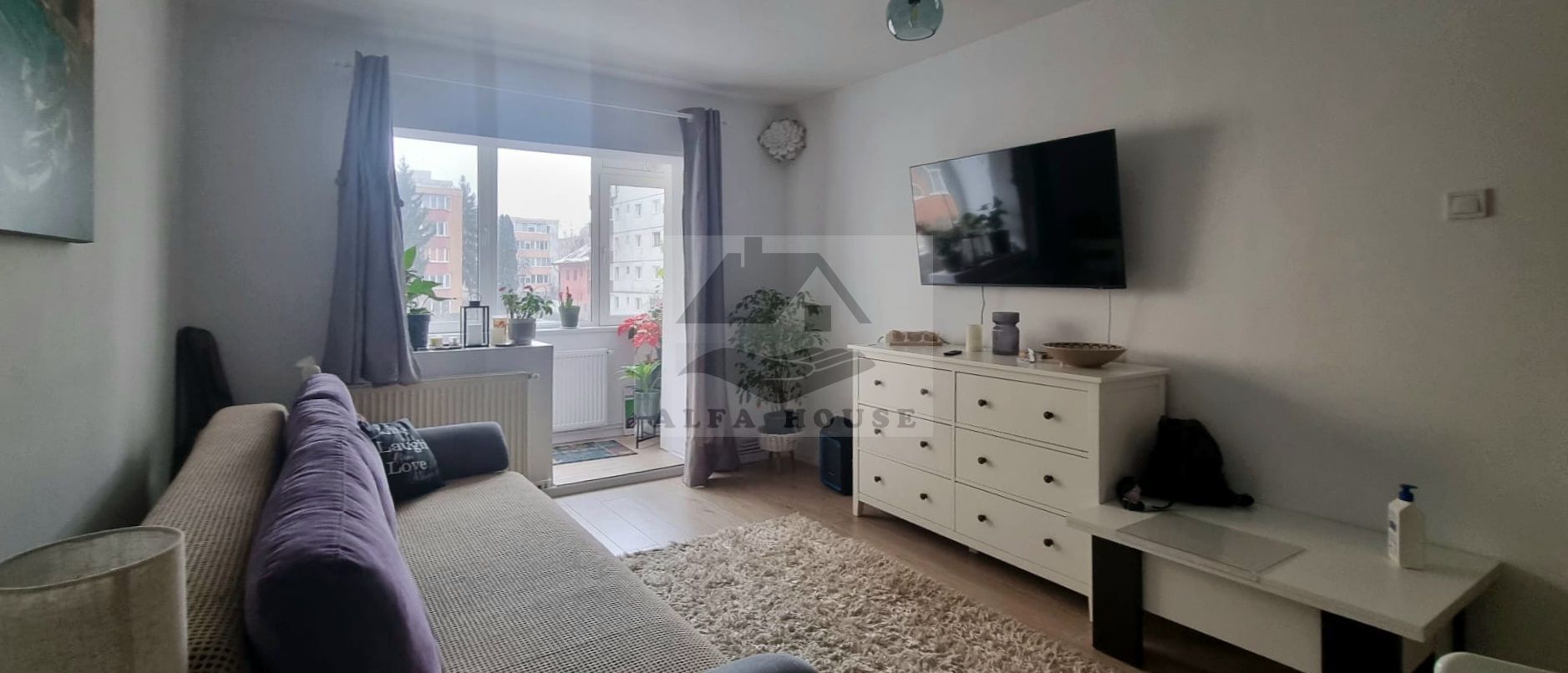 Apartament cu trei camere, zona Astra 63 mp, Renovat 2025 - Poză 2