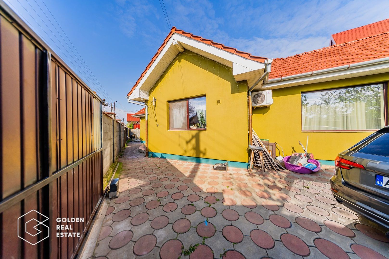 Casa spatioasa cu piscina si teren generos in Bujac - Poză 18