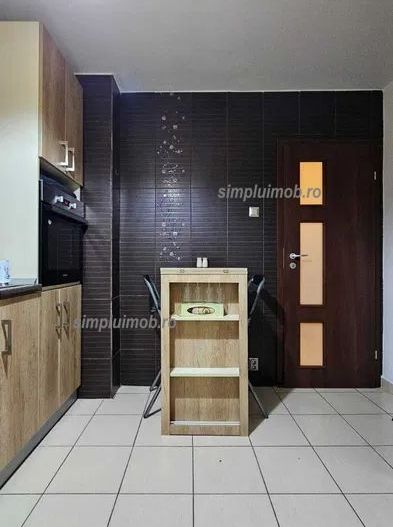 Decomandat mobilat parcare 2 camere Huedin Brancoveanu - Poză 6