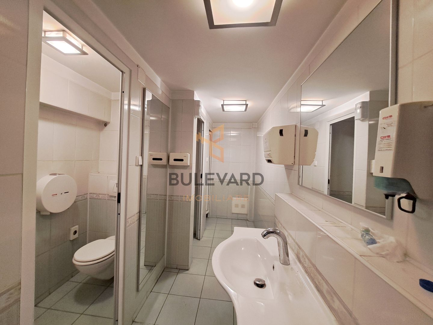 Cladire comerciala, zona centrala! - Poză 16