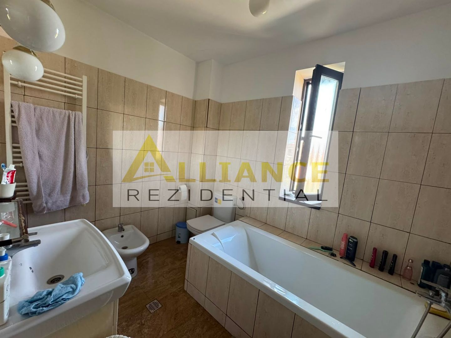 Vila individuala 7 camere - 3 bai { Strada Orizontului } - Poză 20