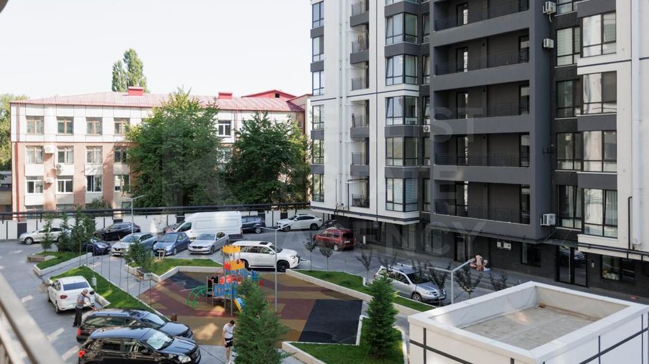 Vânzare, apartament, 1 cameră, strada Calea Ieşilor, Sculeni - Poză 3