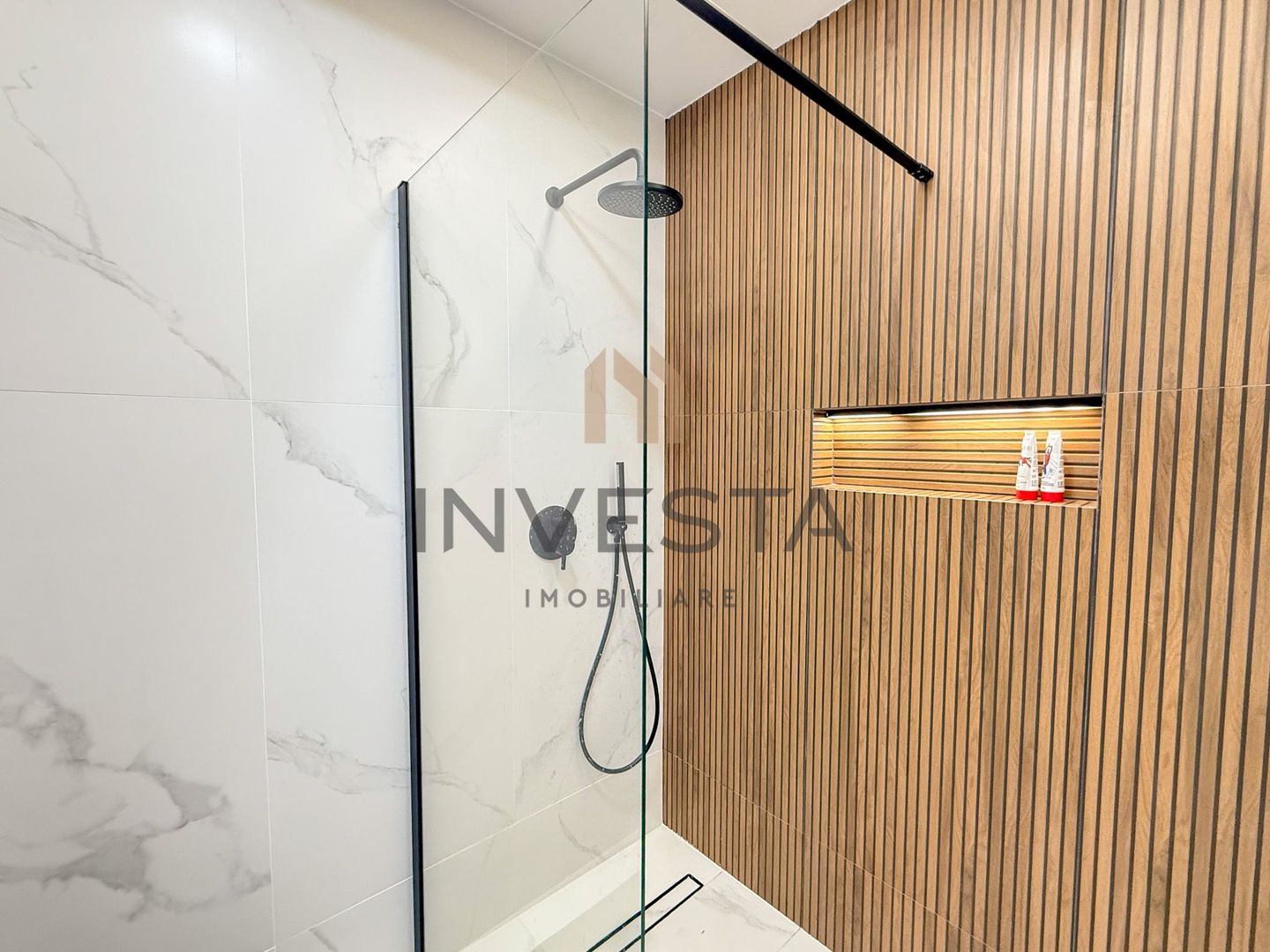 Apartament  ,,la cheie"! Finisaje de top cu panorama spre oras! - Poză 11