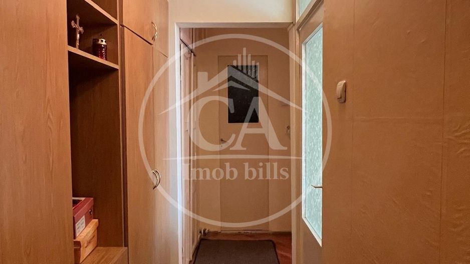 Apartament cu 3 camere de vânzare în zona Rogerius, Oradea - Poză 11