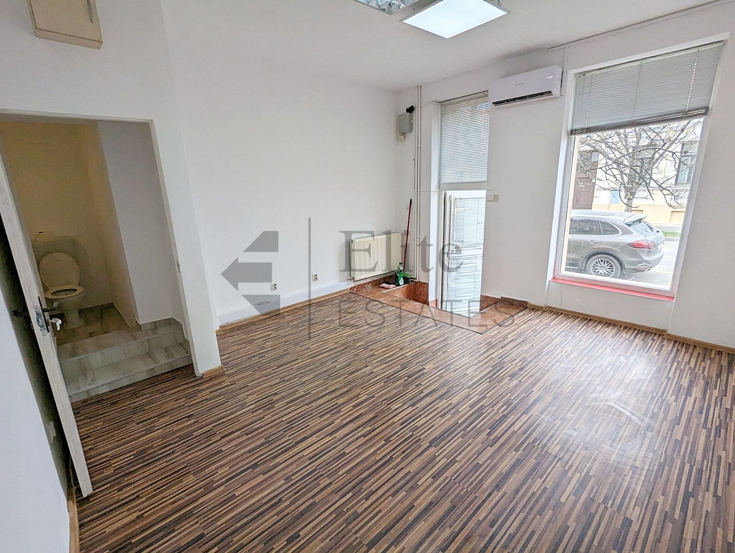 Spatiu comercial de inchiriat central - Poză 1