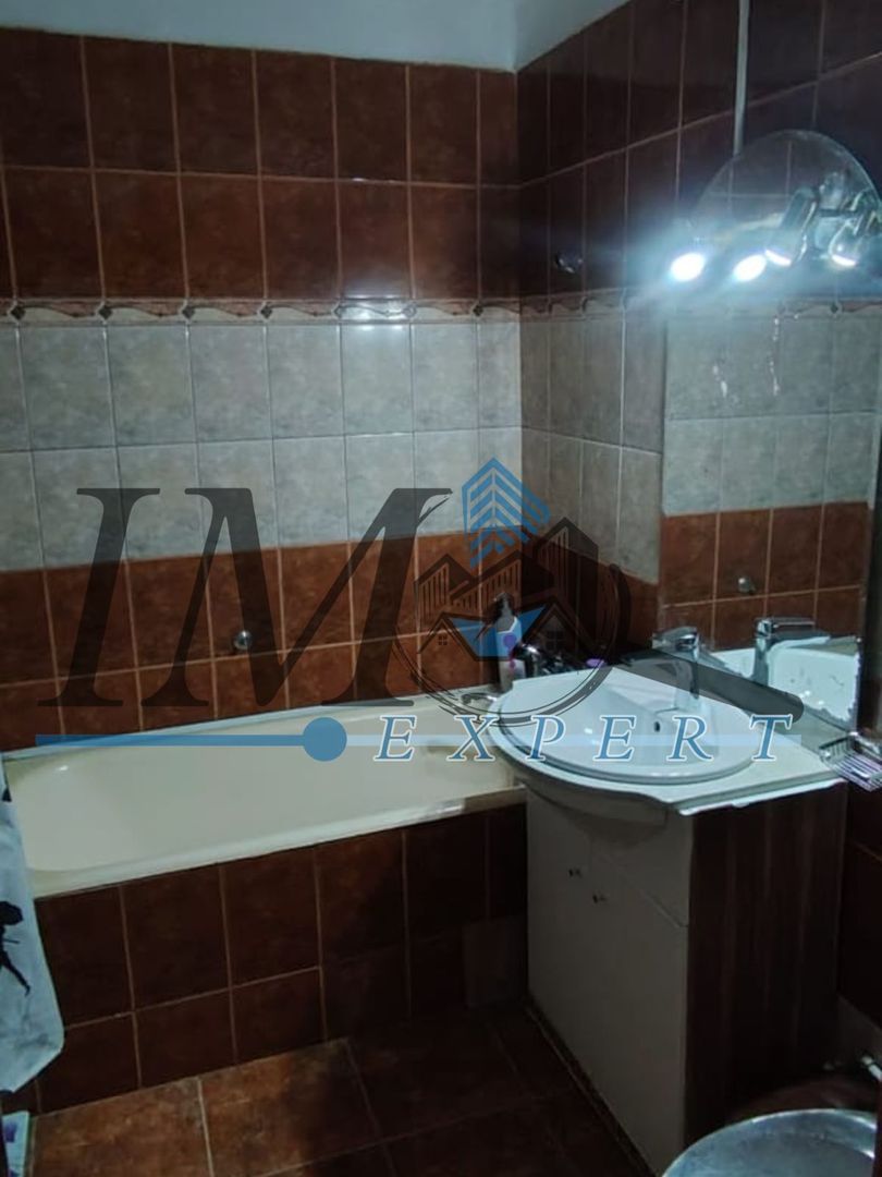 Apartament 3 camere decomandat zona Kaufland Cetate - Poză 7
