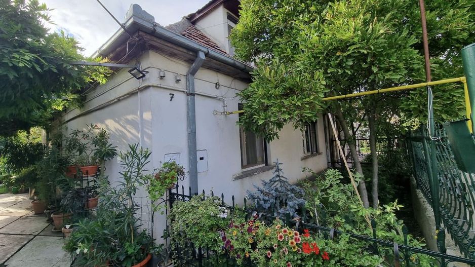 BRASADAS vinde casa etaj 4 cam teren 3.3 ari zona BURDEA. - Poză 4