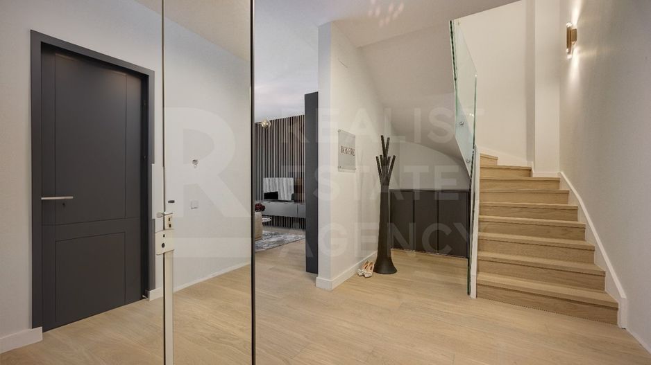 Vânzare, apartament, 4 camere - București - Poză 6