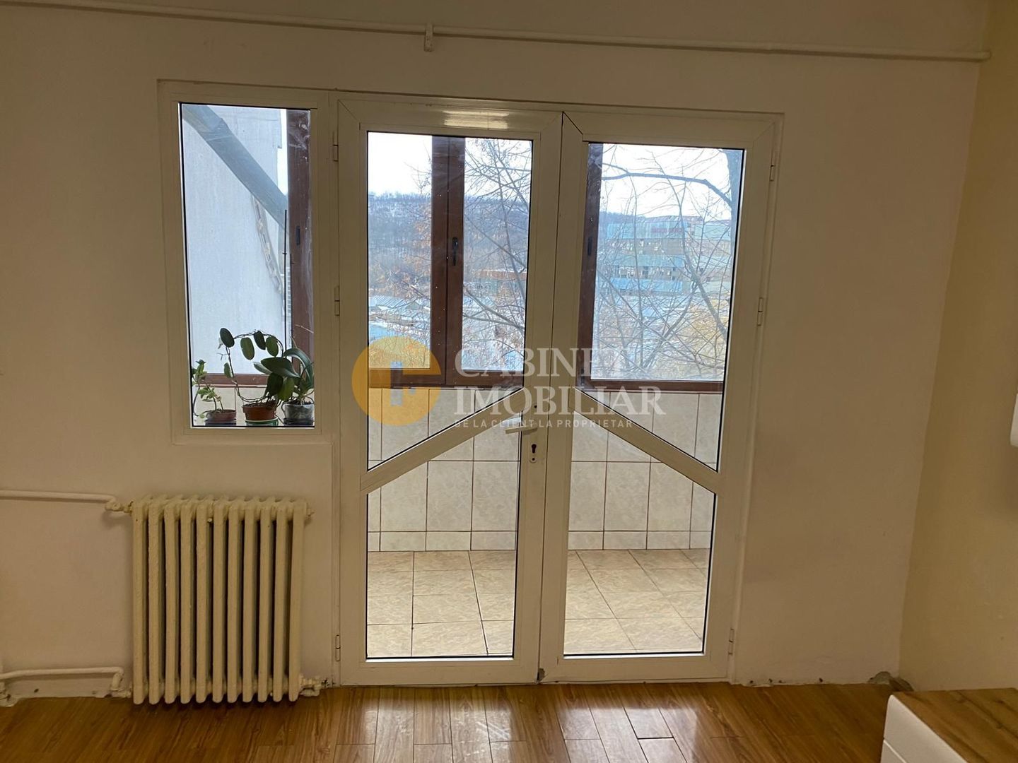 4 Camere Decomandat - Nicolina - Cug - Etaj 3 - Bloc 1986 - Poză 3