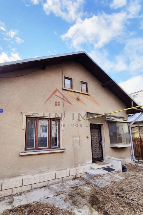 Casa 2 camere, central, 1962, teren 390 mp, Campina, Prahova - Poză 1