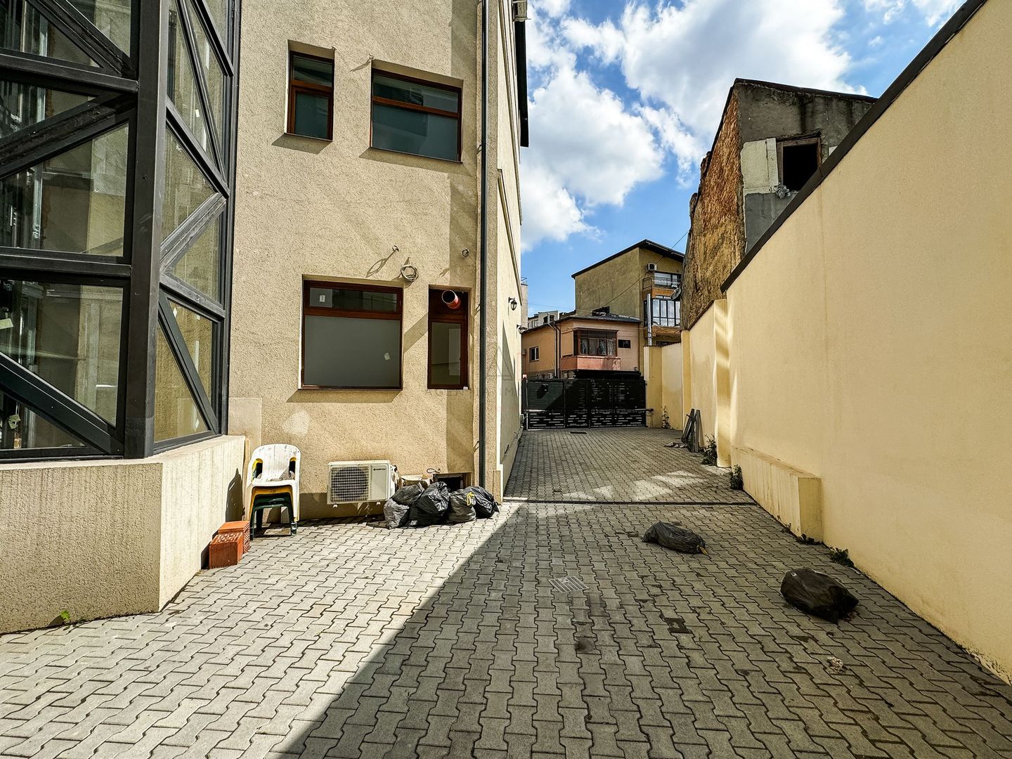 Cladire Multifunctionala Eminescu | Complet Renovata - Poză 15