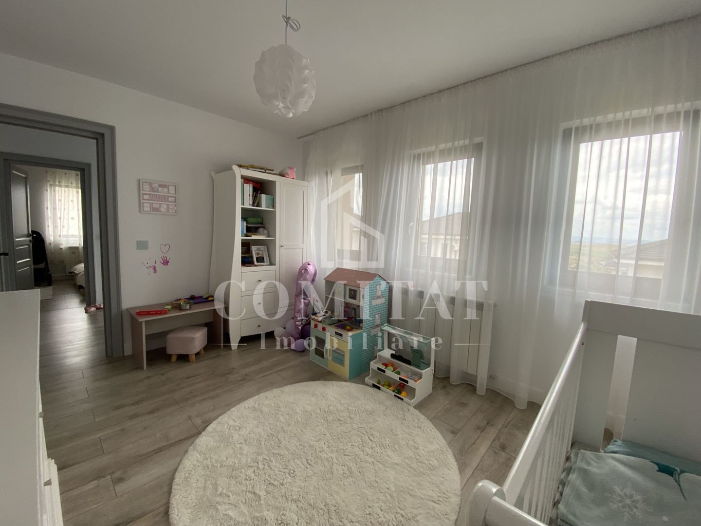 Casă individuală | Finisaje moderne | La cheie | Localitatea Dezmir - Poză 12