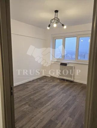 Apartament 3 camere Titulescu - Imobil 1976 - Poză 3