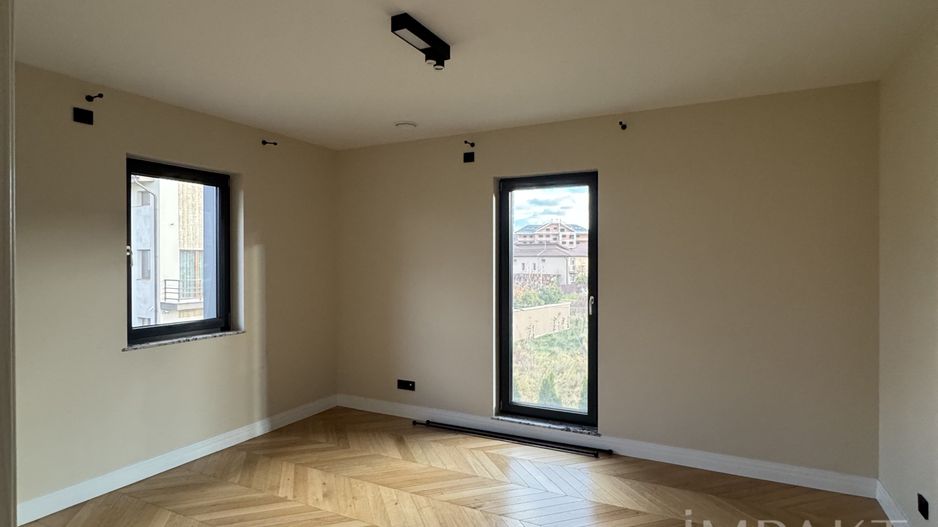 Casa moderna de inchiriat cu 4 camere in cartier Terra Floresti! - Poză 16