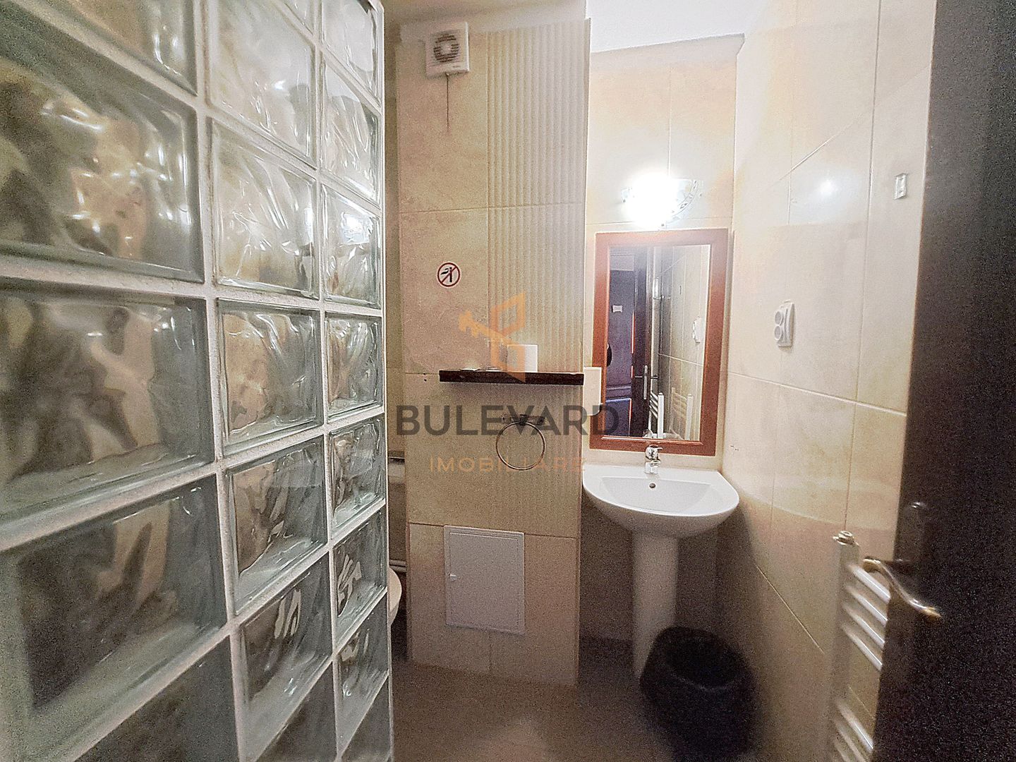 Garsoniera de inchiriata in zona Metro! - Poză 13