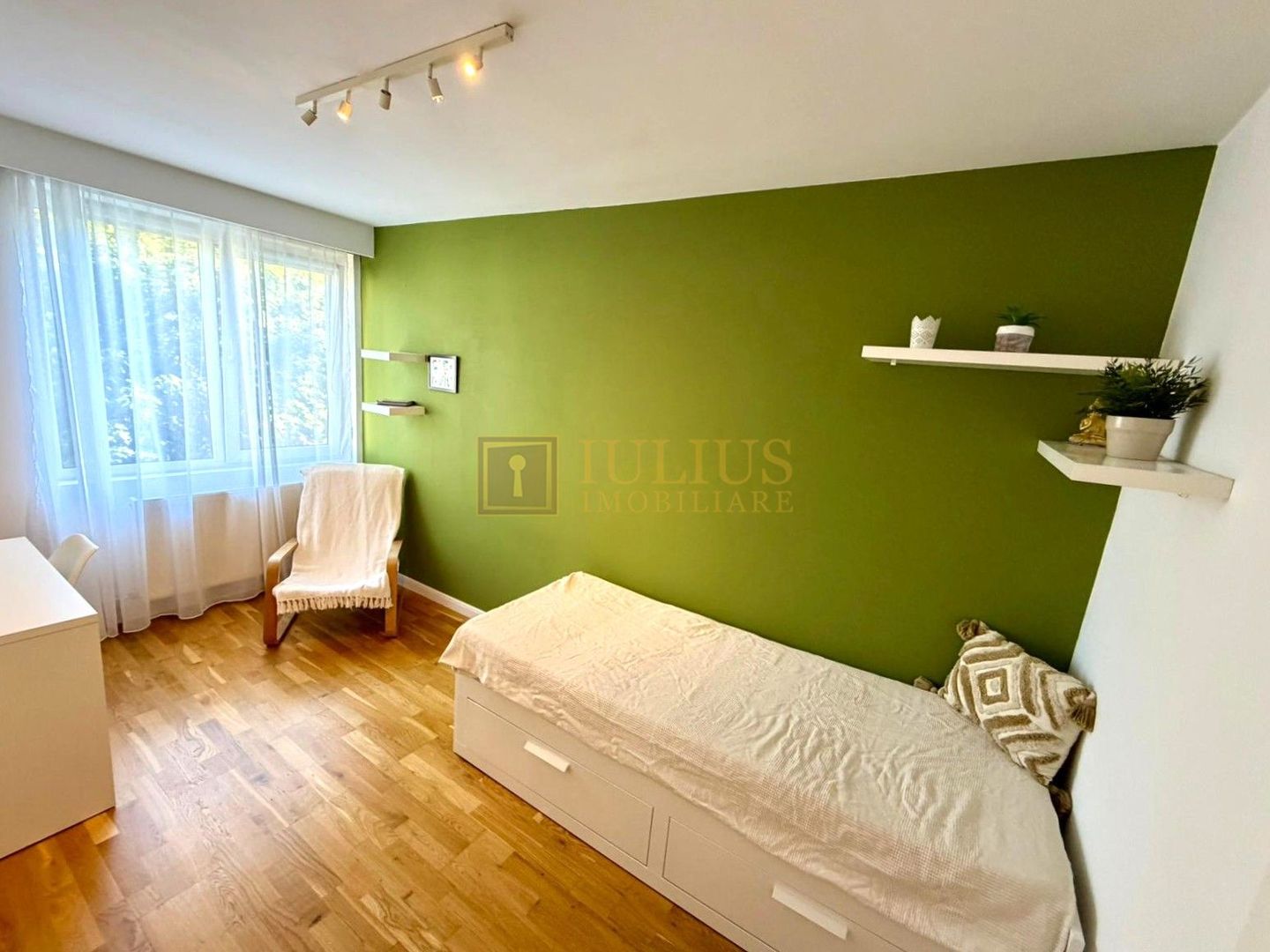 Apartament cu 3 camere, Medicina, Arte - Poză 4