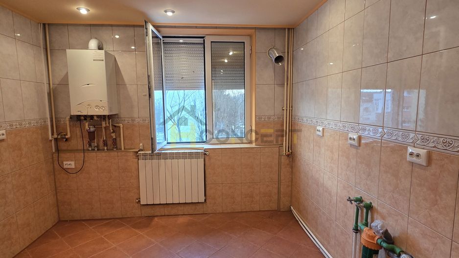 Apartament 3 camere centrala proprie Trapezului - Poză 1