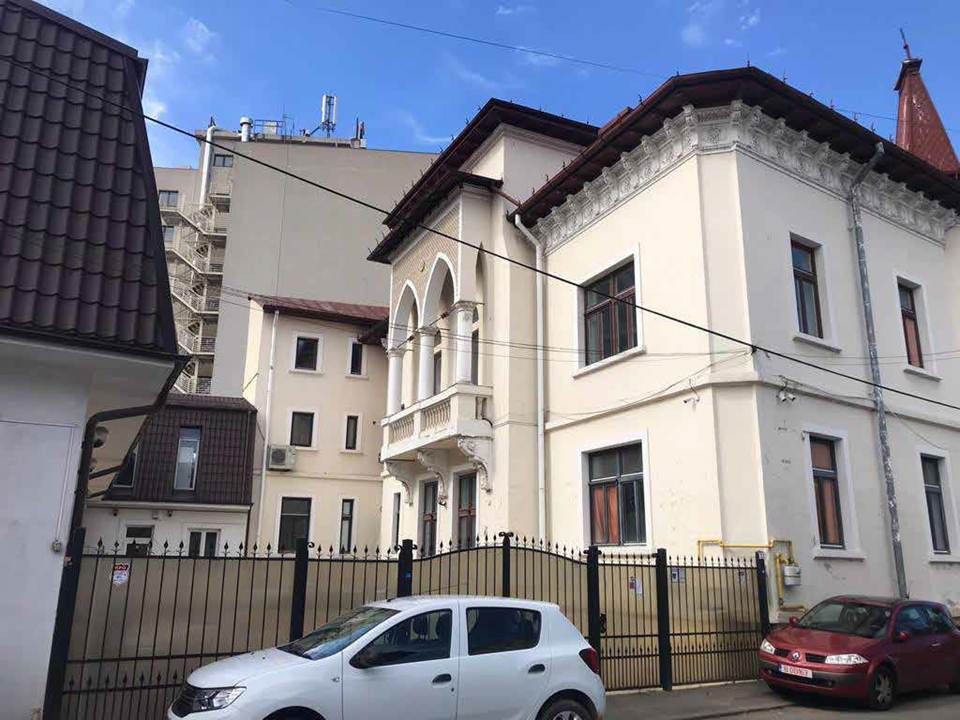 Vila multifunctionala ultracentrala 21 de camere - Poză 2