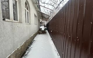 Casă batraneasca+ teren 999 mp intravilan în Oituz - Poză 2