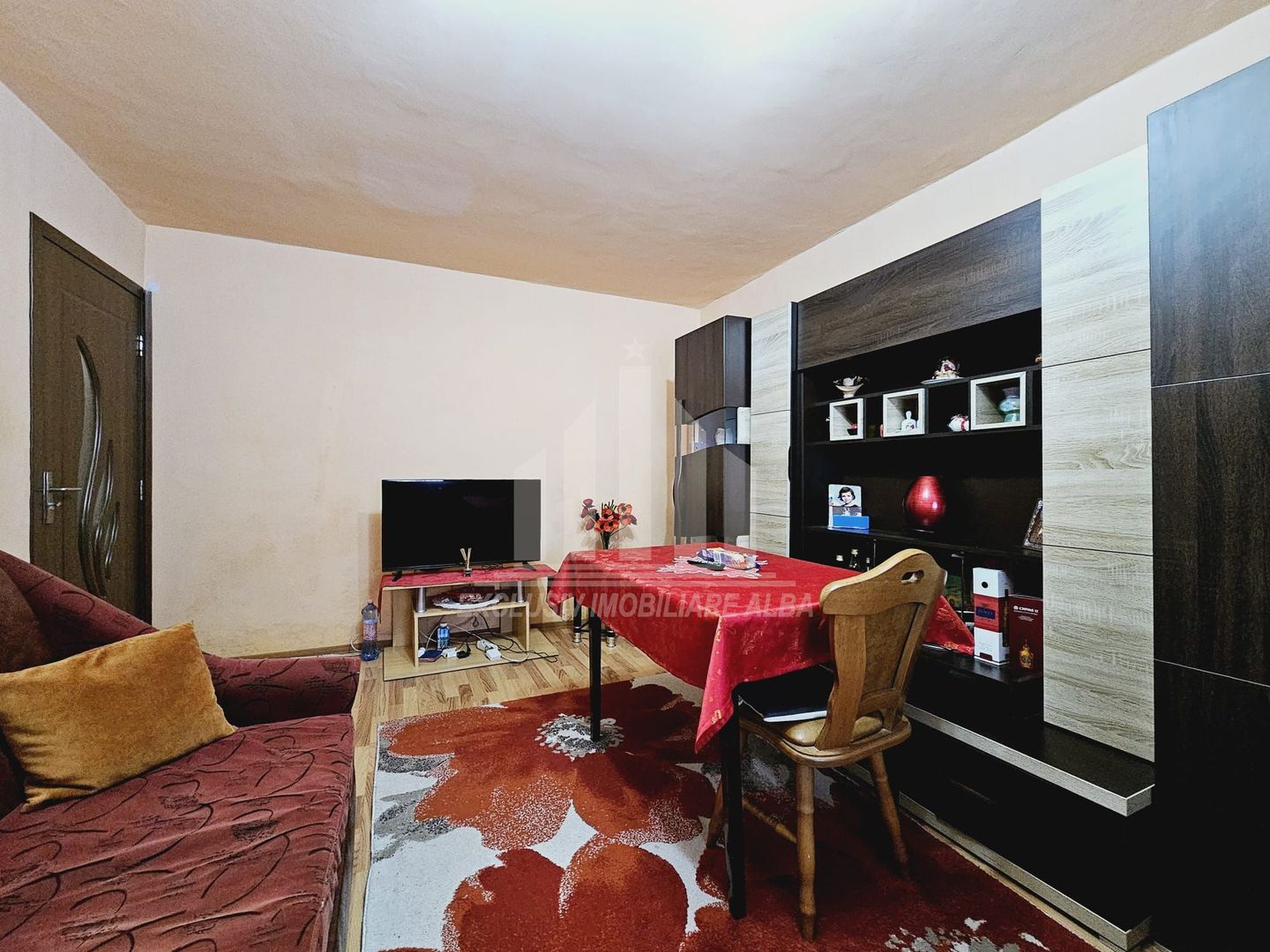 Apartament cu 3 camere decomandate, cartierul Industrial - Poză 2