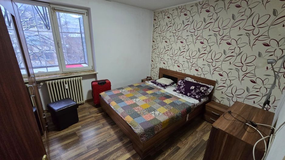 vand apartament 3 camere zona ultracentrala,vedere la Dunare ,etaj 2, - Poză 5