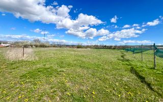 Teren intravilan de vanzare, priveliste deosebita, 560MP - Poză 1